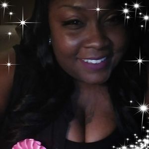 Meet your Posher, Ebony